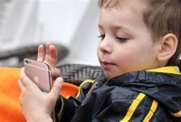 How to Easily Childproof Your Phone |